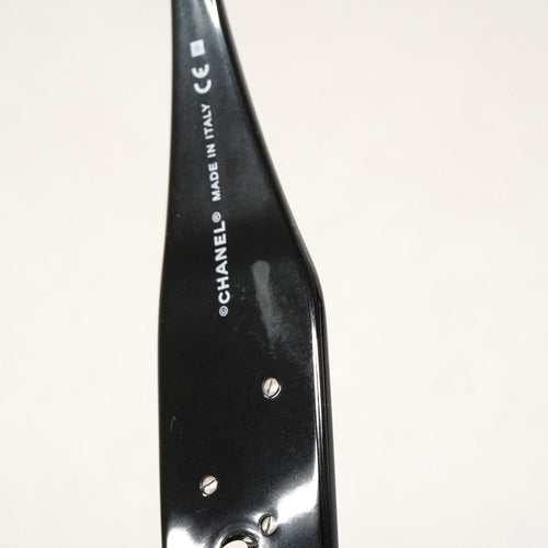 chanel 5113 eyewear accessories included