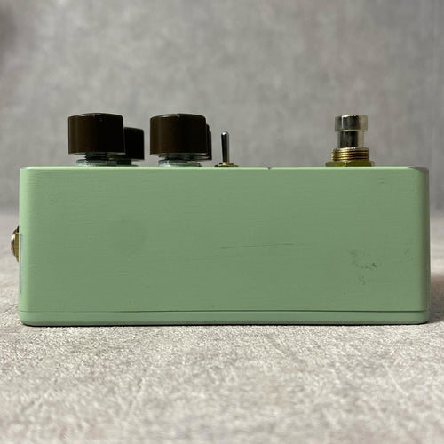 guitar effector rear view