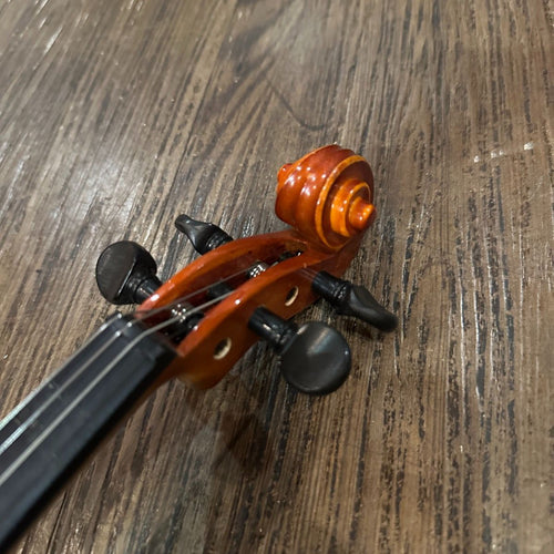 suzuki no.220 string instrument side view