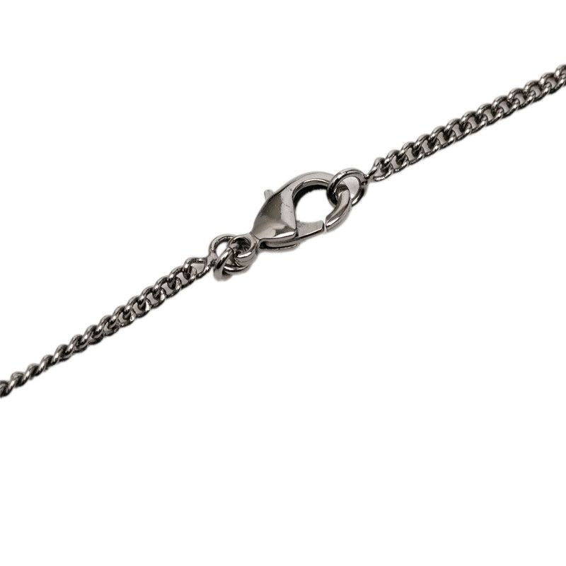 chanel necklace side view