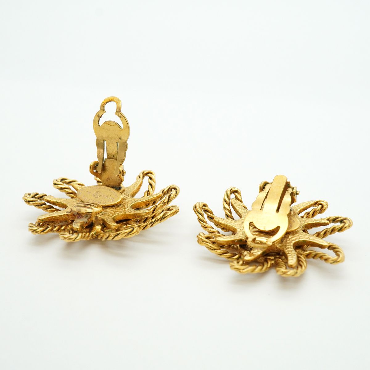 chanel earrings rear view