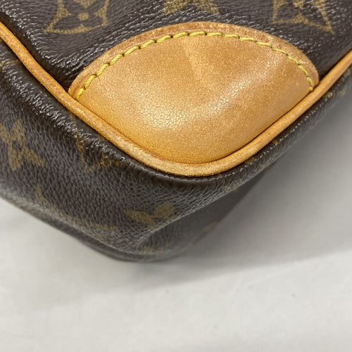 louis vuitton m45244 shoulder bag markings and labels