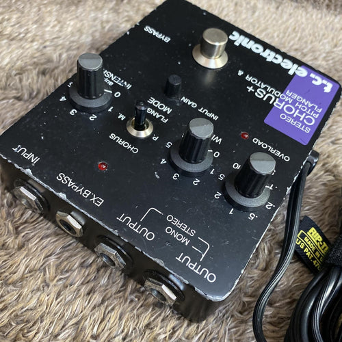 guitar effector rear view