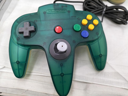nintendo nus-001 video game console markings and labels