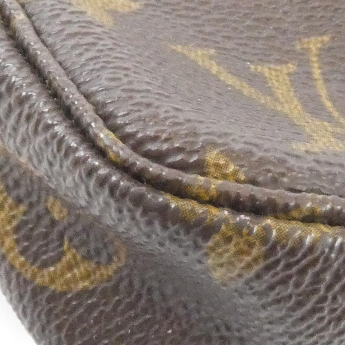 Louis Vuitton M51980 Pouch / Clutch