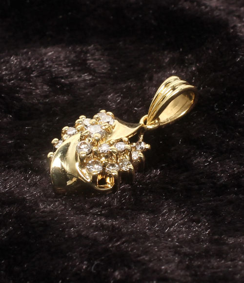 pendant front view
