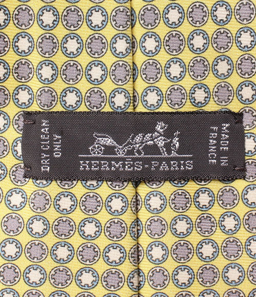 hermes necktie side view