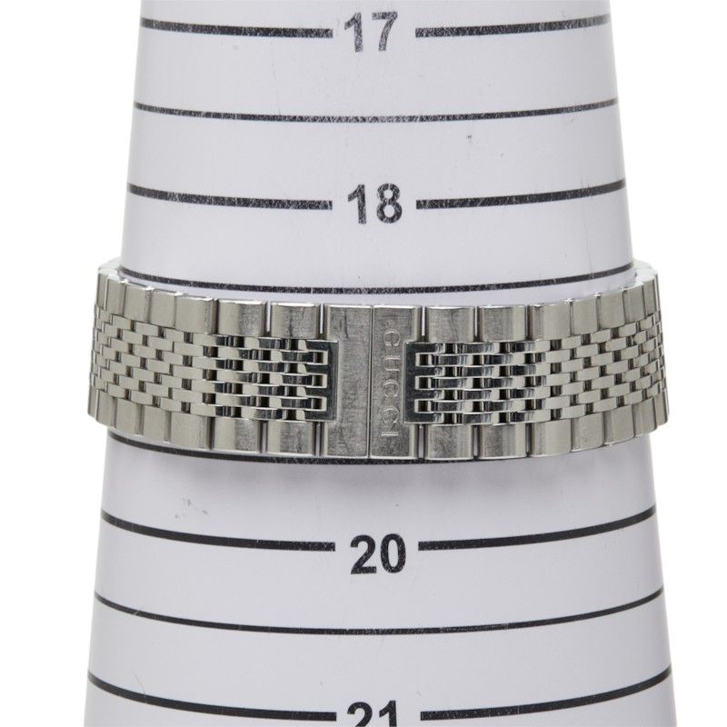 gucci watch interior details