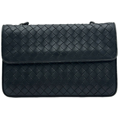 bottega veneta shoulder bag rear view