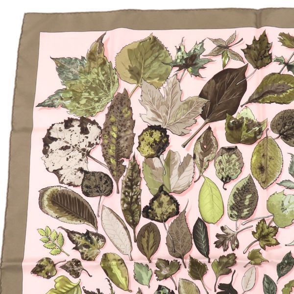 hermes scarf accessories included