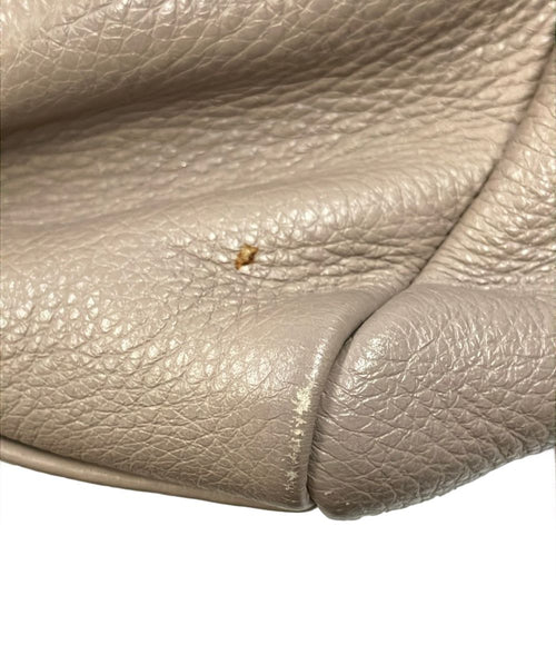 marc by marc jacobs beige shoulder bag functional details