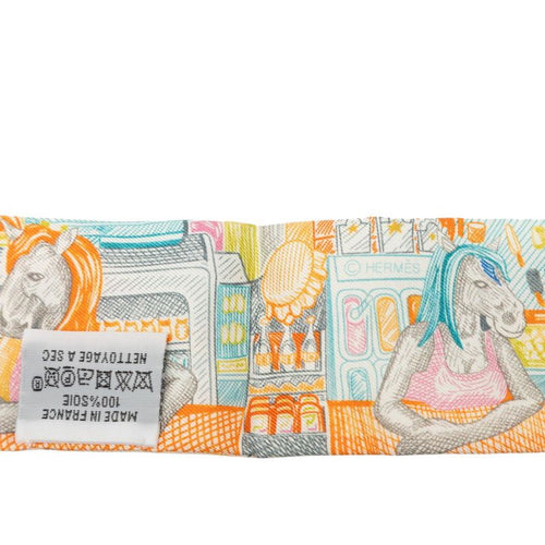 hermes scarf side view