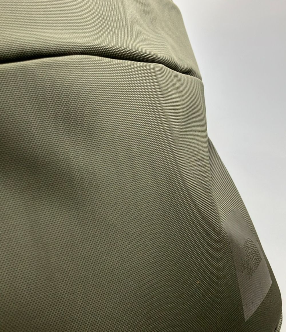 the north face backpack functional details