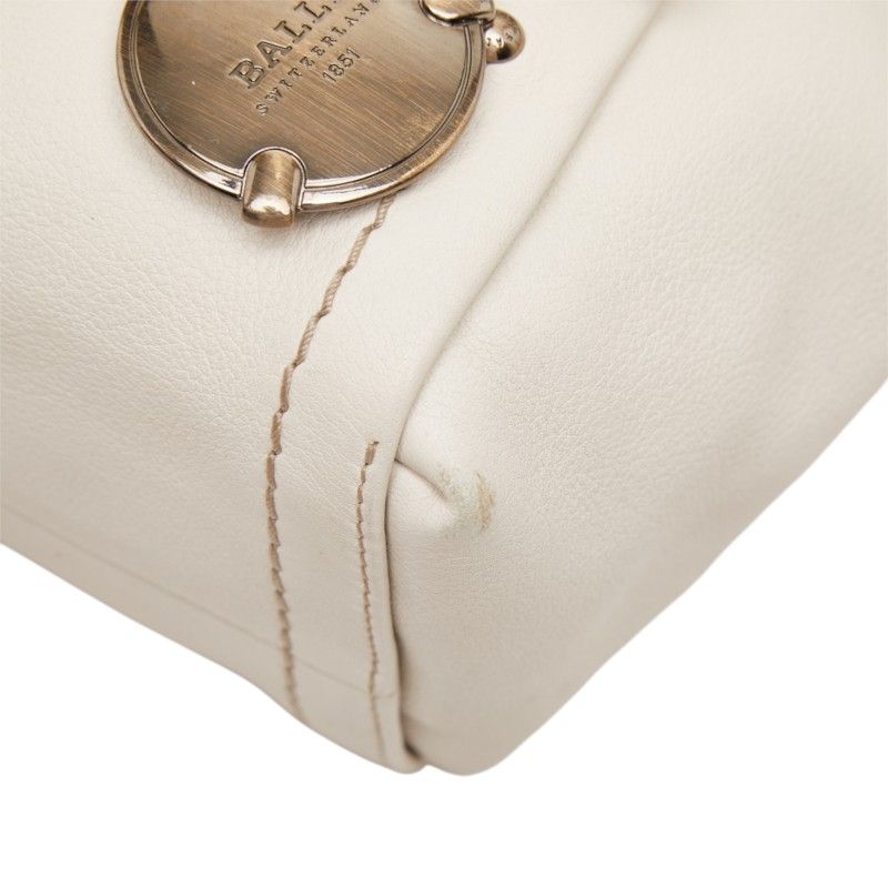bally shoulder bag side view