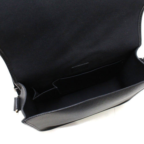 louis vuitton m32482 shoulder bag markings and labels
