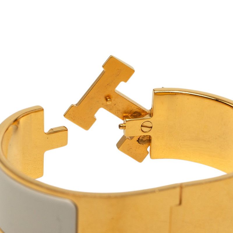 hermes bracelet accessories included