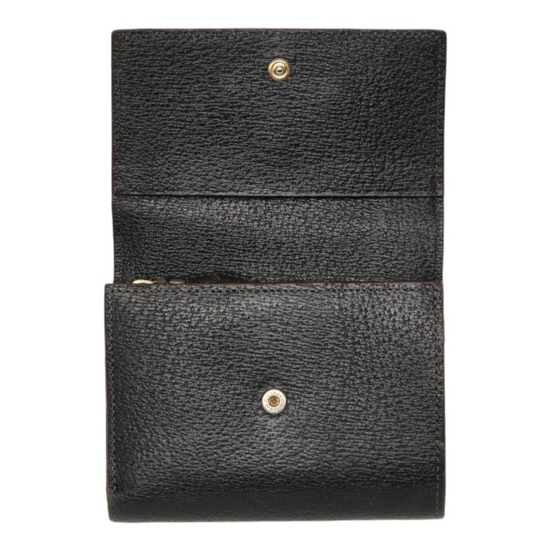 wallet interior details