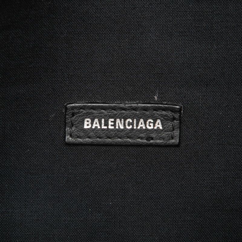 balenciaga shoulder bag accessories included