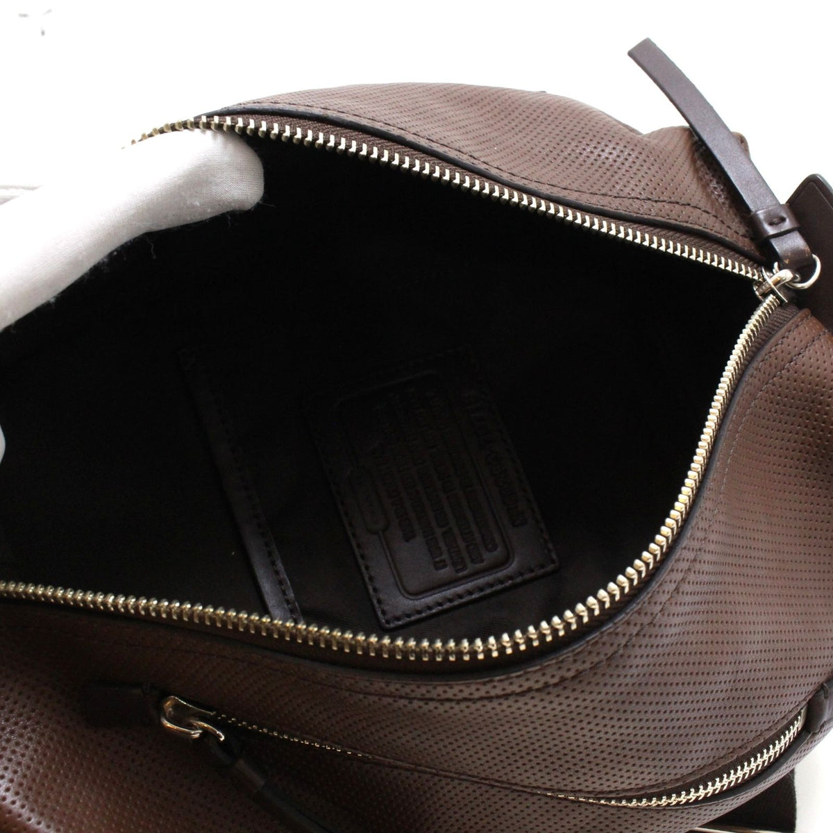 coach shoulder bag markings and labels