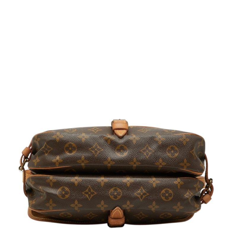 louis vuitton m42256 shoulder bag rear view