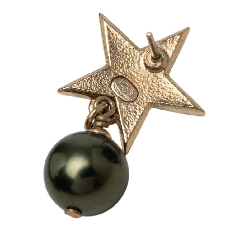chanel a17c earrings rear view