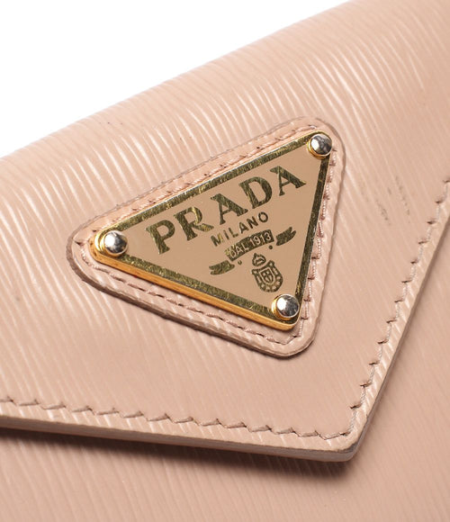 prada pink wallet functional details