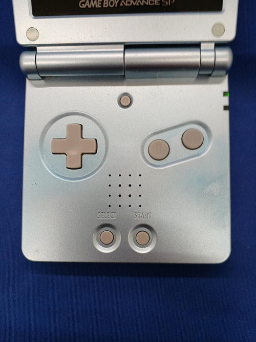 nintendo ags-001 handheld console interior details