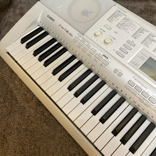 casio lk-208 keyboards & synth accessories included