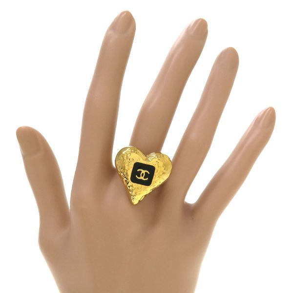 chanel b23k ring interior details