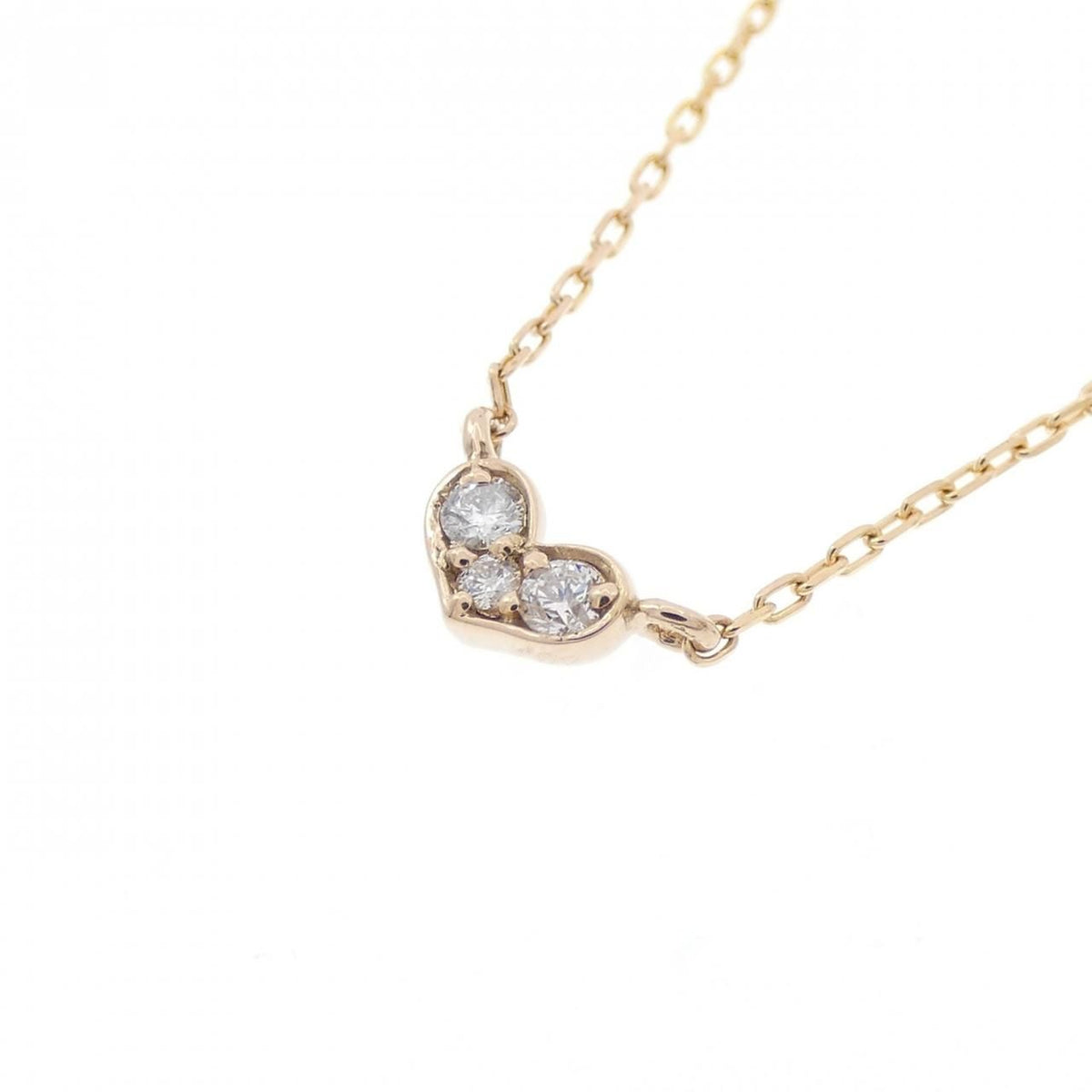 necklace rear view