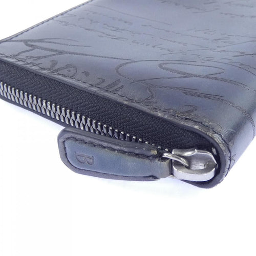 berluti navy wallet side view