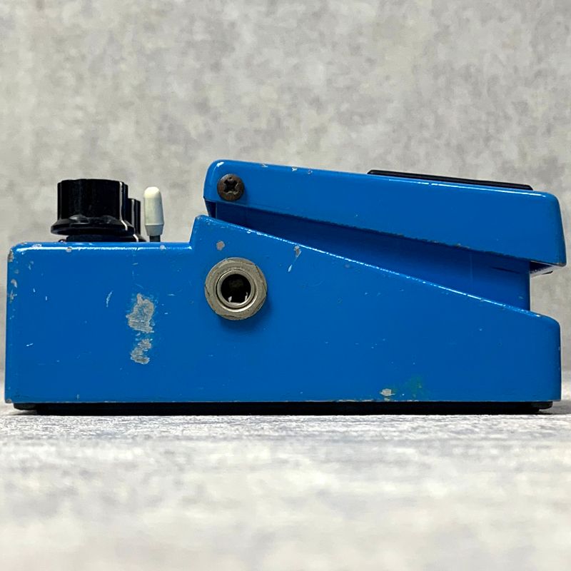 boss cs-1 guitar effector side view