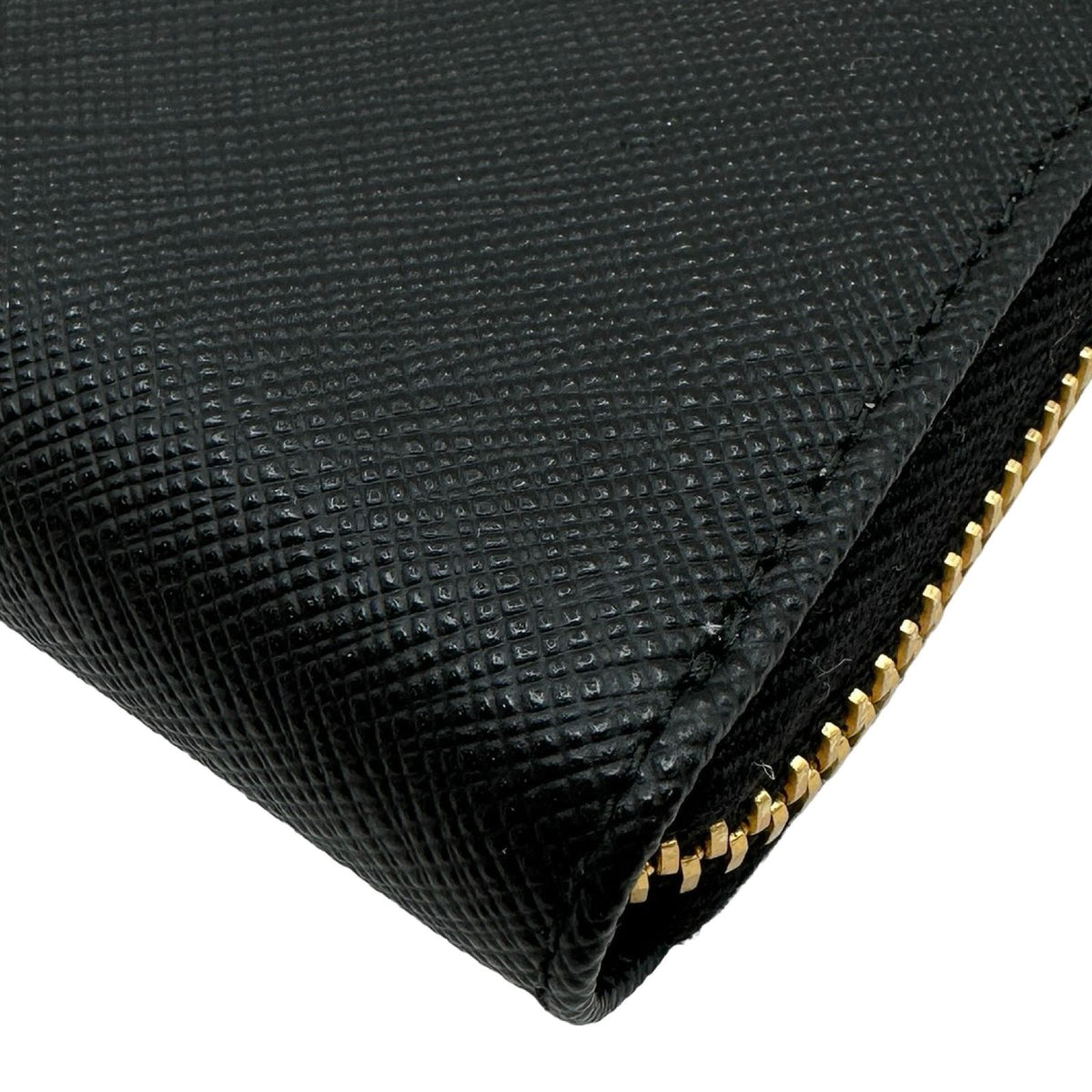prada 1mm268 coin purse interior details