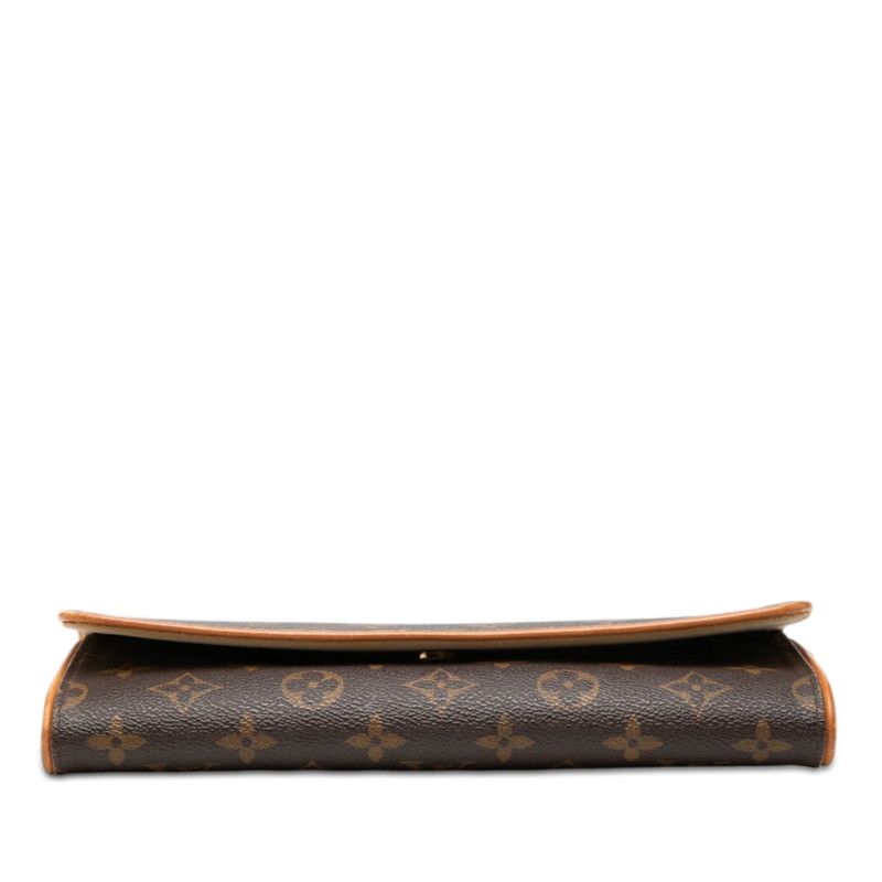 louis vuitton m51852 shoulder bag rear view