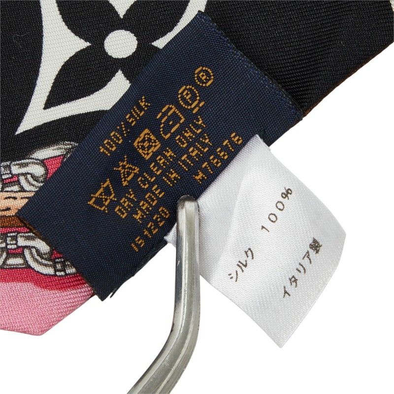 louis vuitton m76676 scarf side view