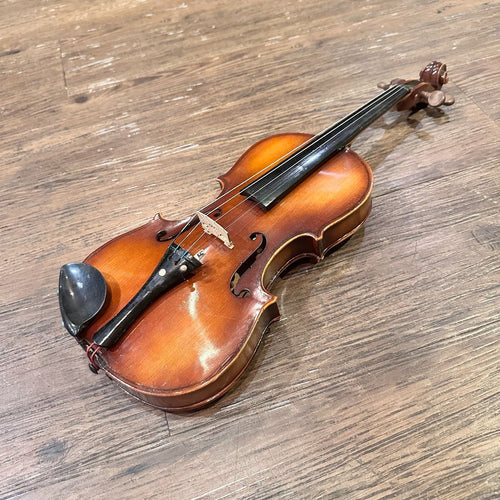 suzuki no.11 blue string instrument