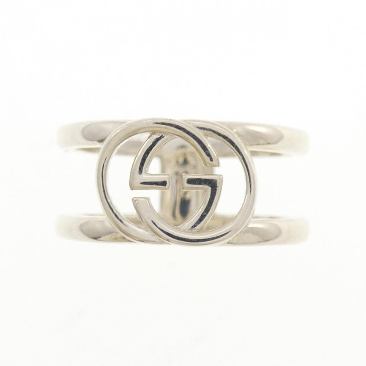 gucci ring front view