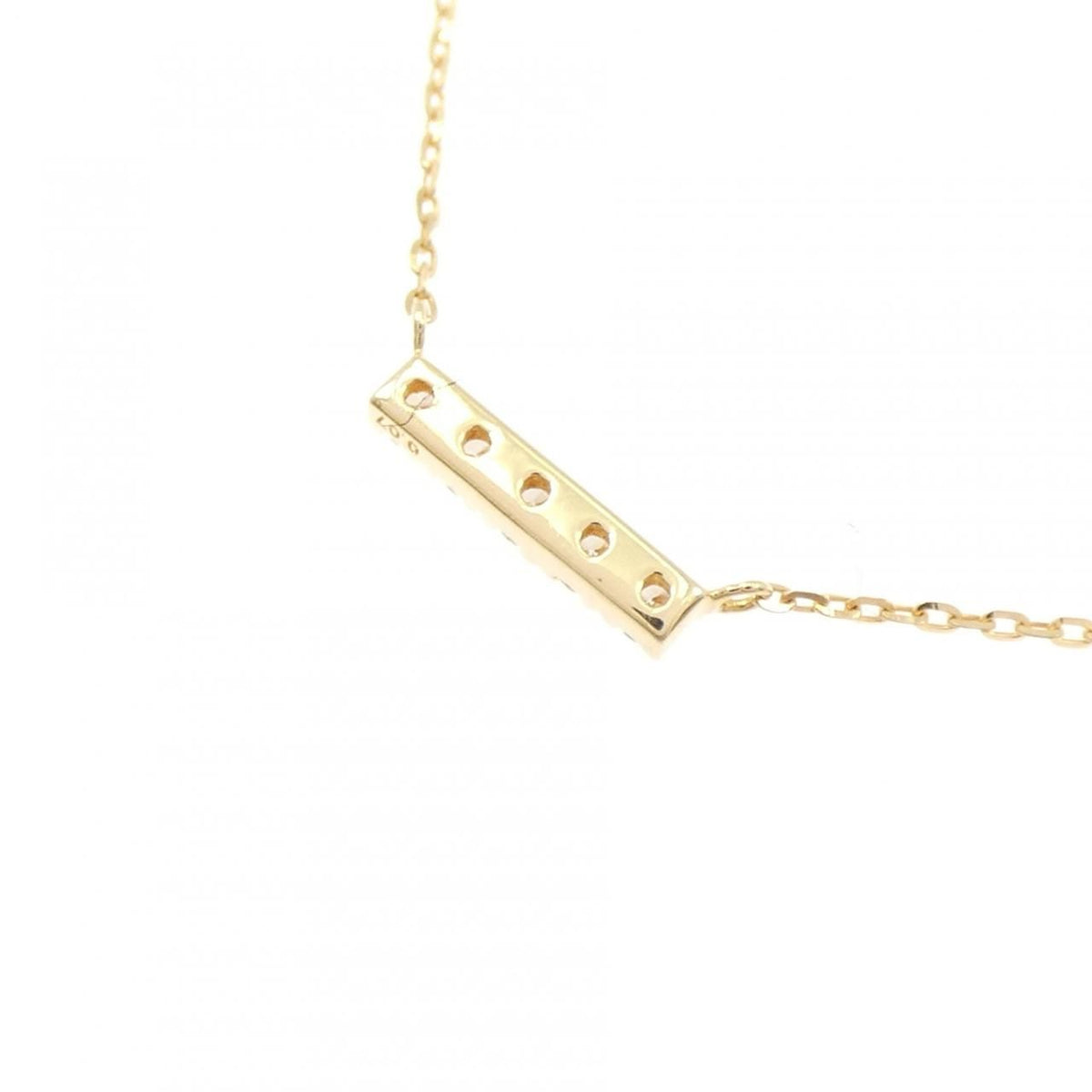 necklace side view