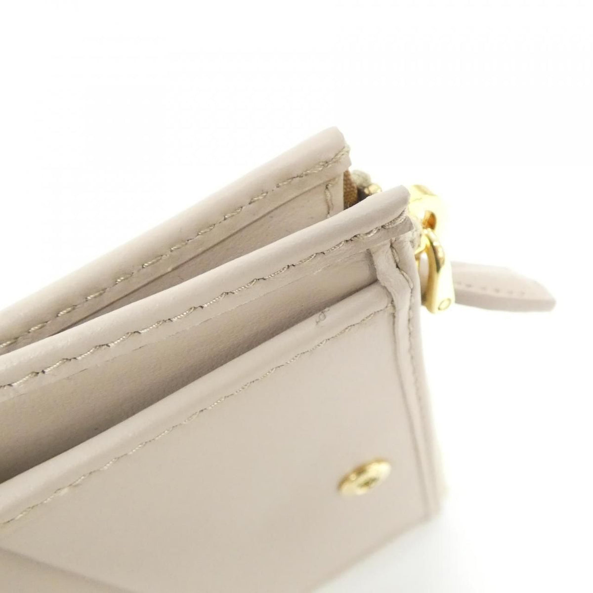 prada 1ml050 wallet side view