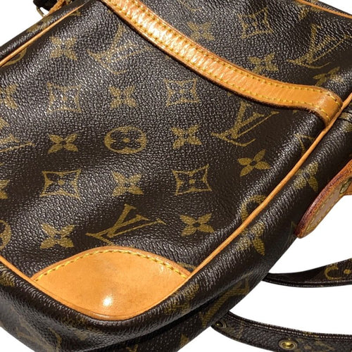 louis vuitton m45266 shoulder bag interior details