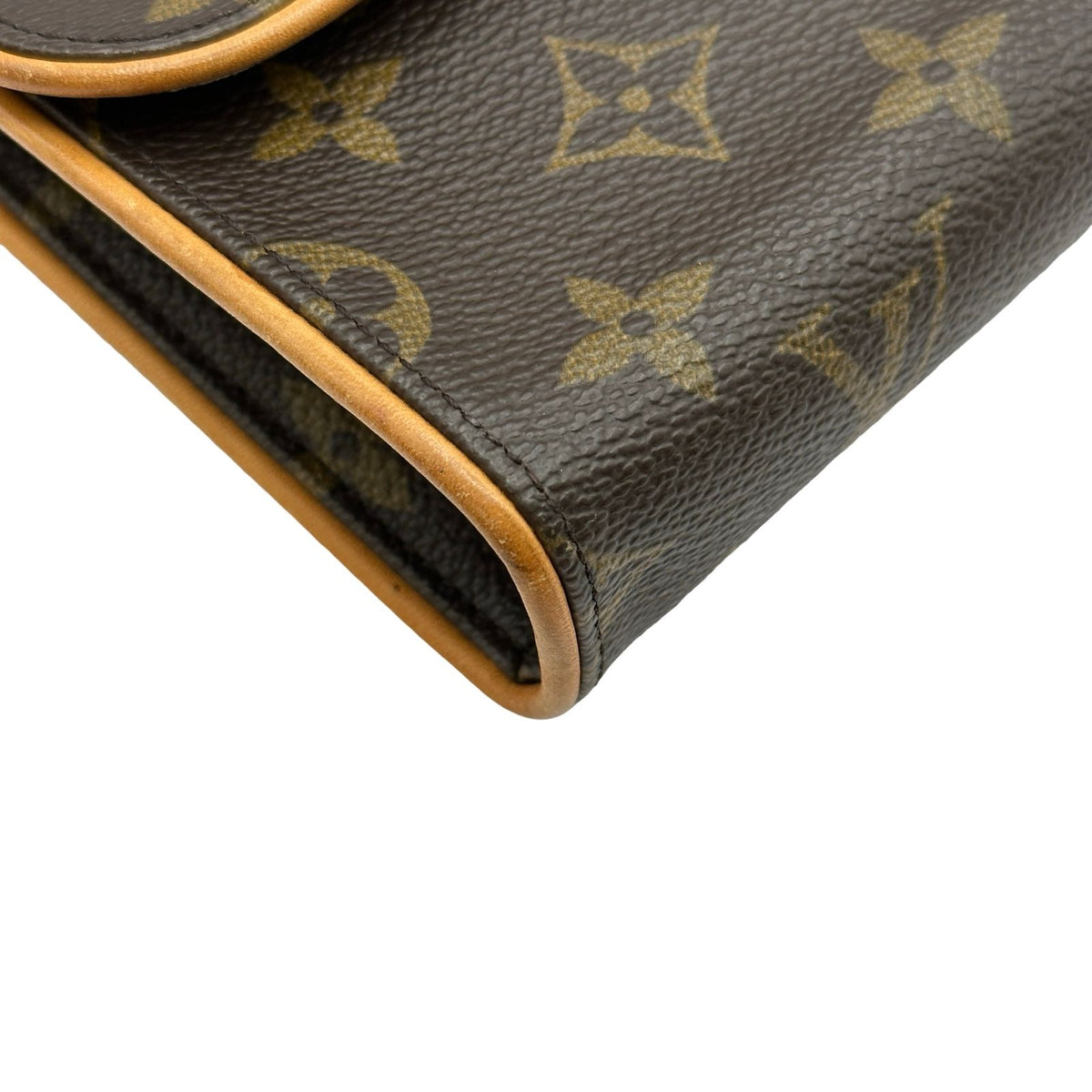 louis vuitton m51855 shoulder bag condition details