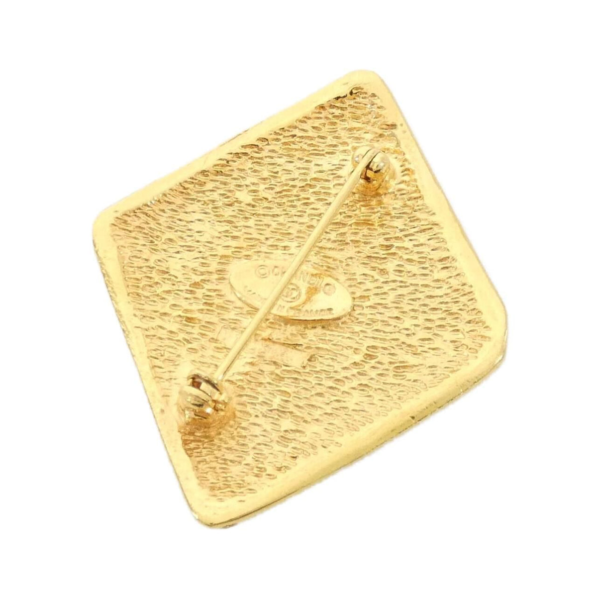 Chanel Brooch – Gold