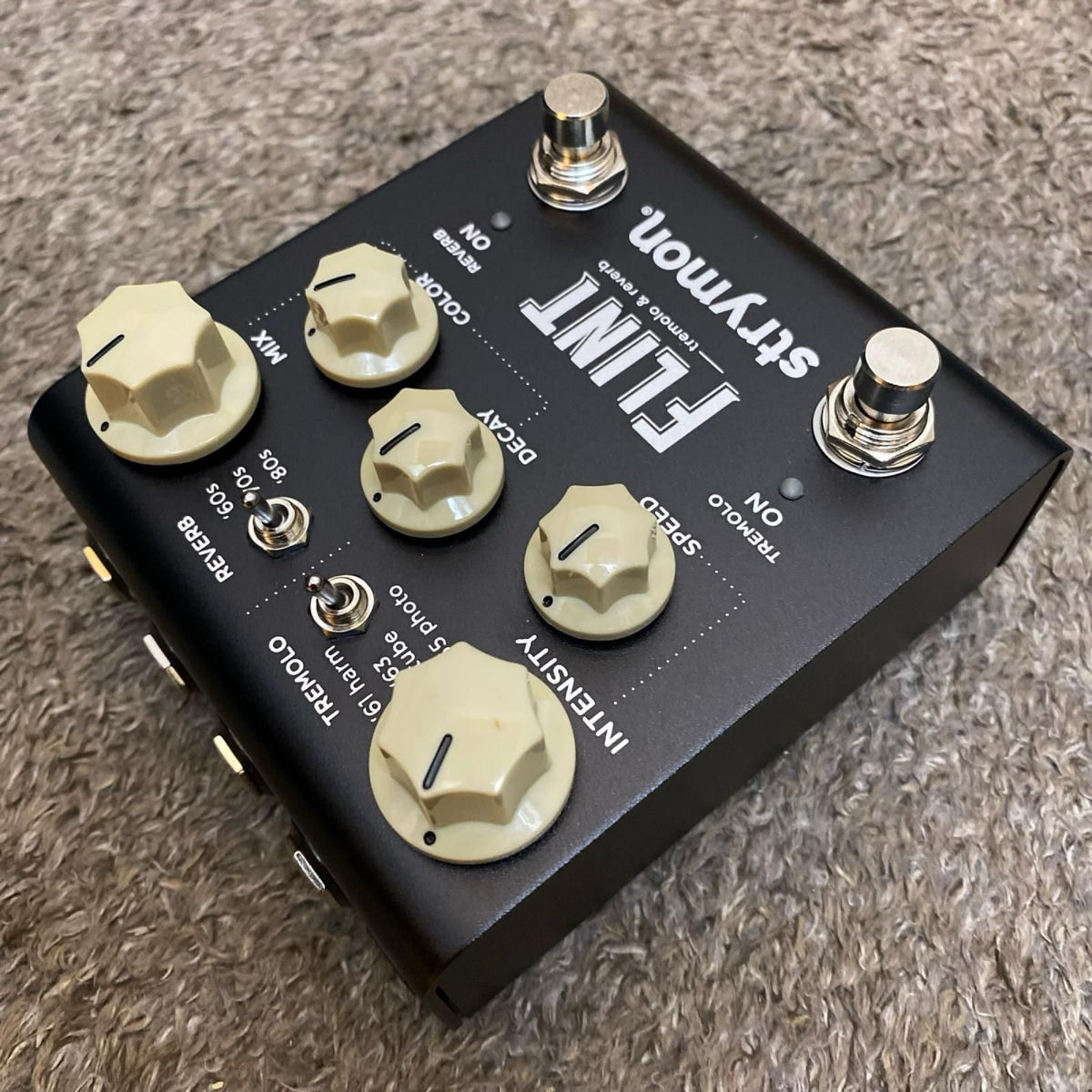 guitar effector front view