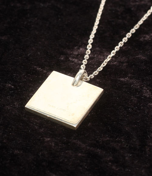 gucci necklace accessories included