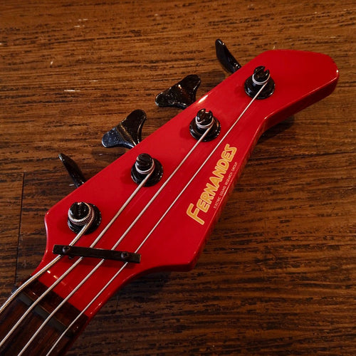 fernandes frb-55 bass guitar interior details
