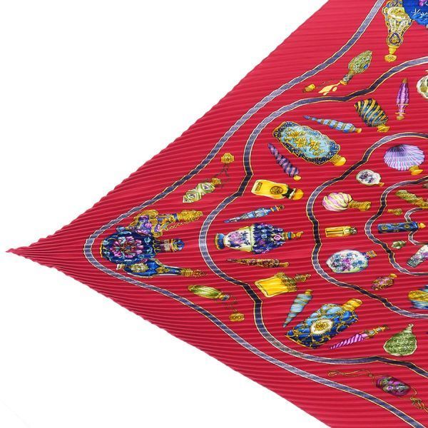 hermes scarf front view