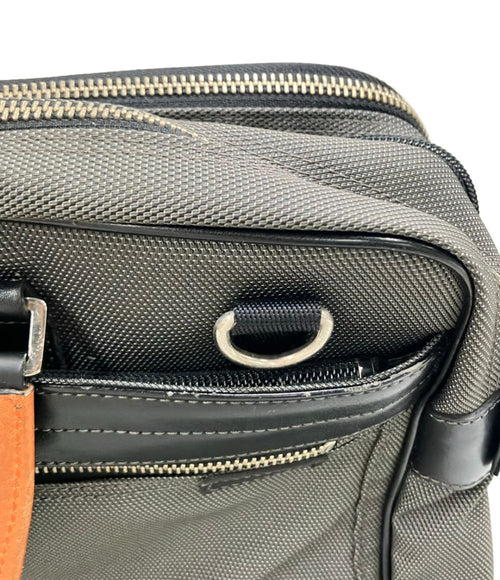 samsonite grey briefcase markings and labels