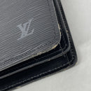 louis vuitton m52342 shoulder bag condition details
