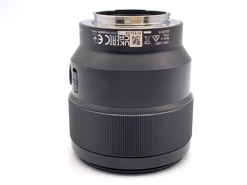 sony sel85f18 lens front view