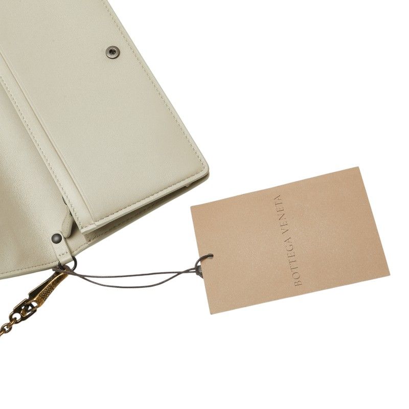 bottega veneta beige wallet functional details